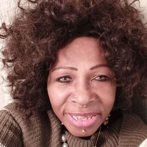 Meet your Posher, Valissa